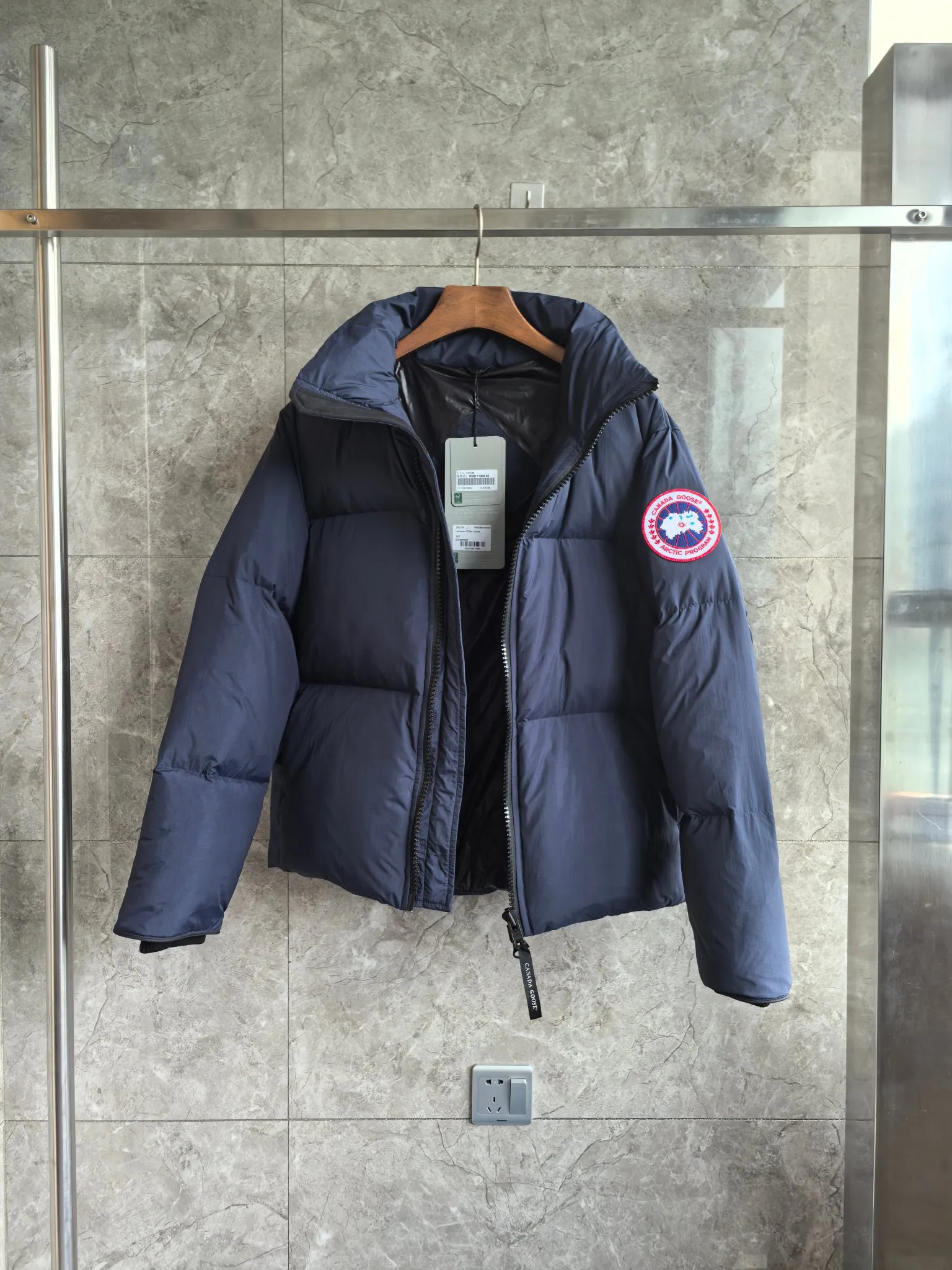 P880 E2802 Lawrence Puffer Jacket men's stand collar down jacket. Color: blue detail. Size: S M L XL XXL.